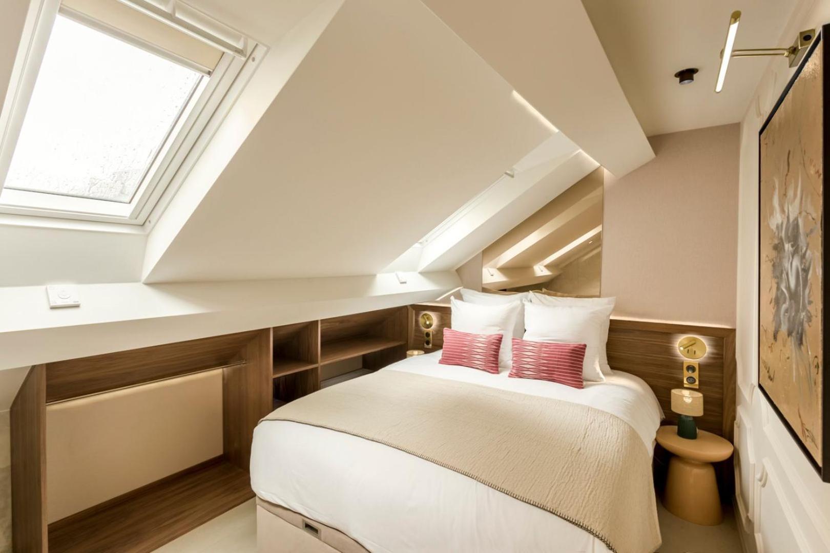 Merveil - Luxury - Champs Elysees - St Cyr I * Parijs